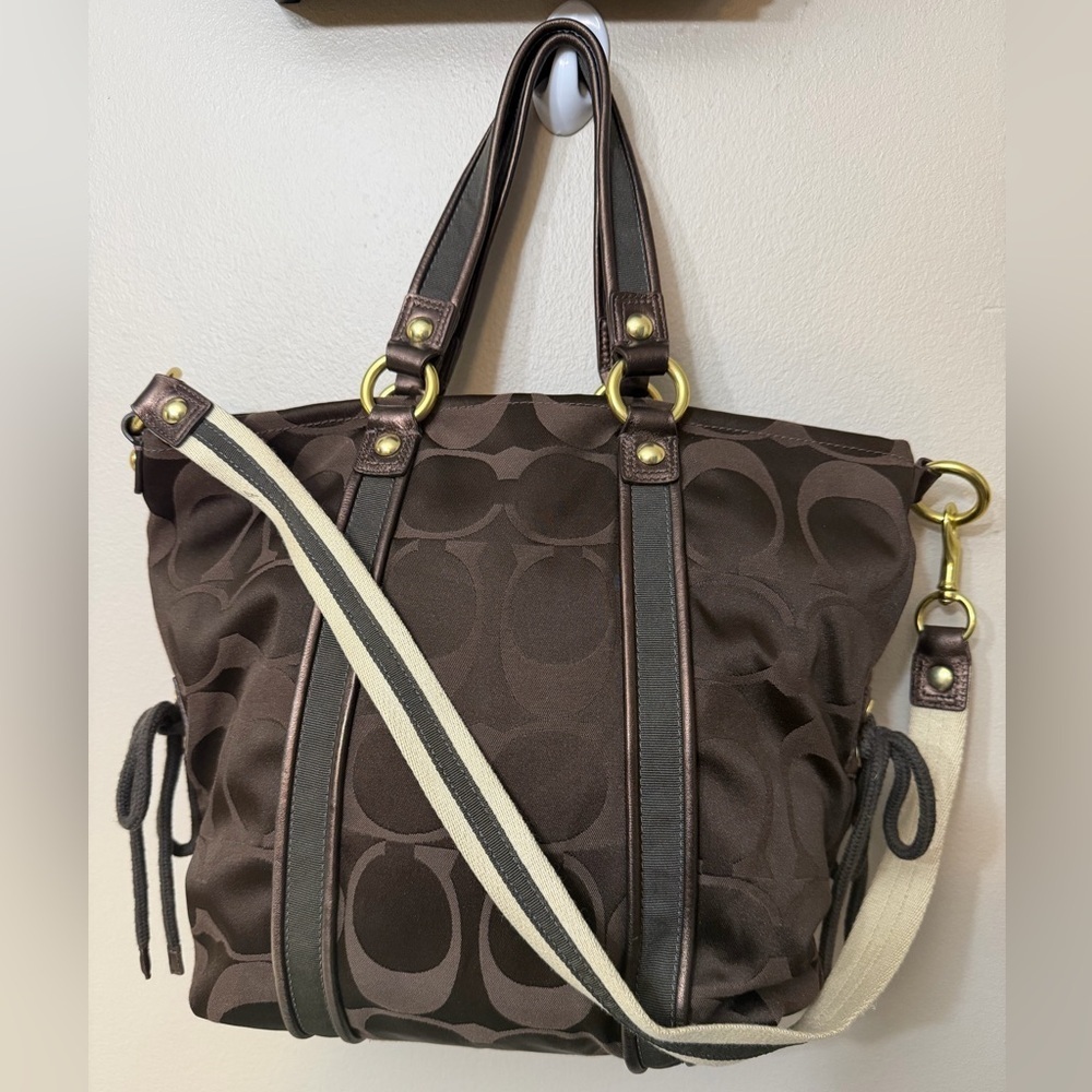 Coach Brown Signature Tote with Contrast Cream Strap#F13843